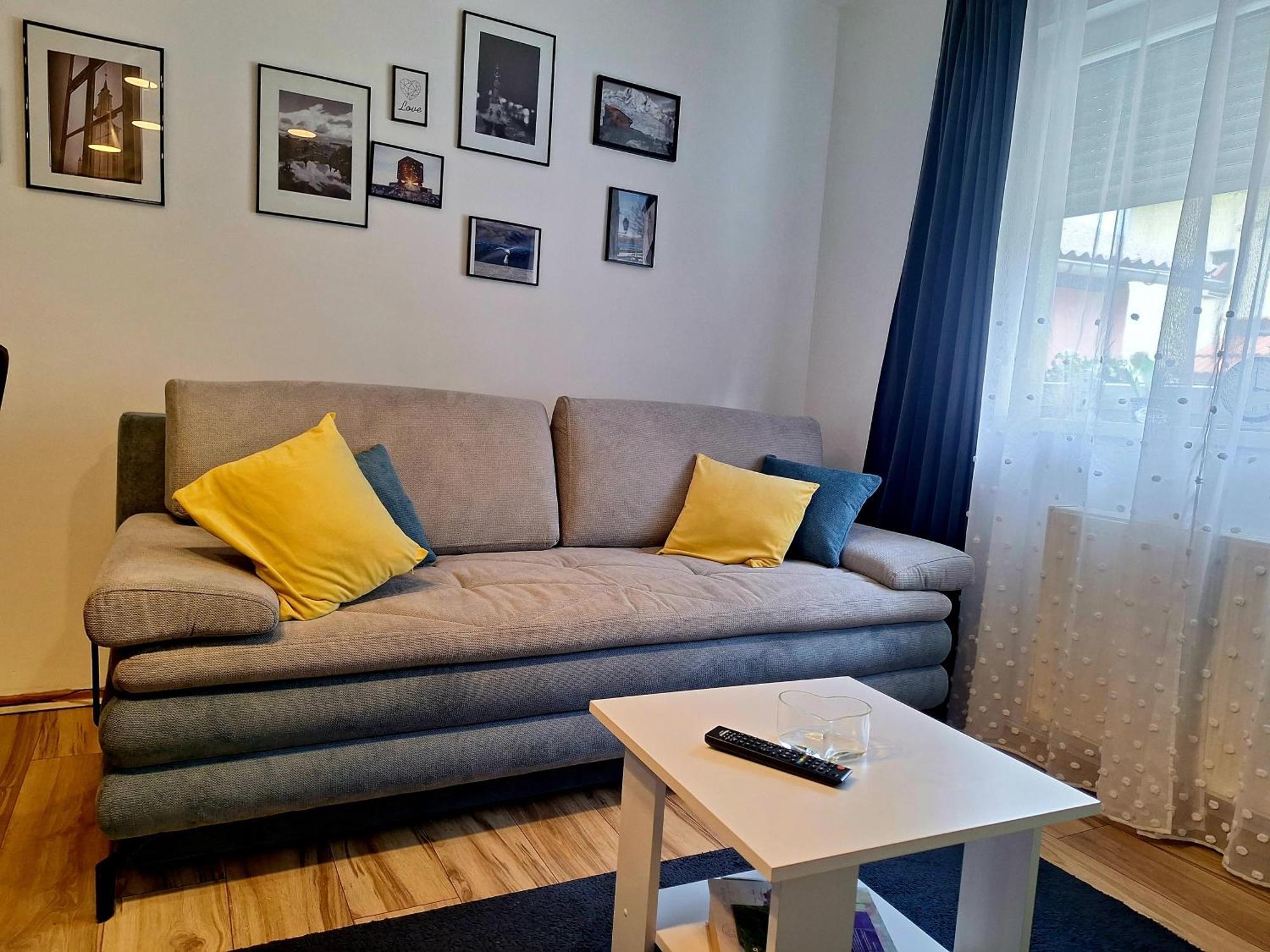 Gospic Riverside Apartment Bagian luar foto
